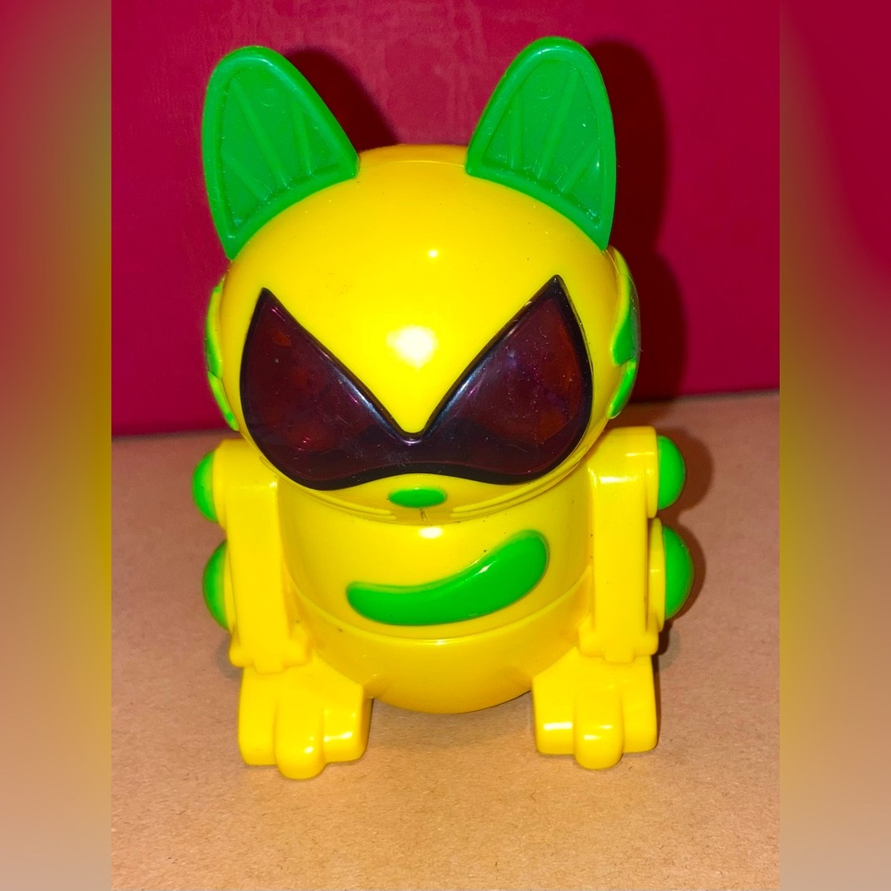 Robo-Chi Pets Meow-Chi Yellow/Green McDonalds 2000 Happy Meal Toy Sega